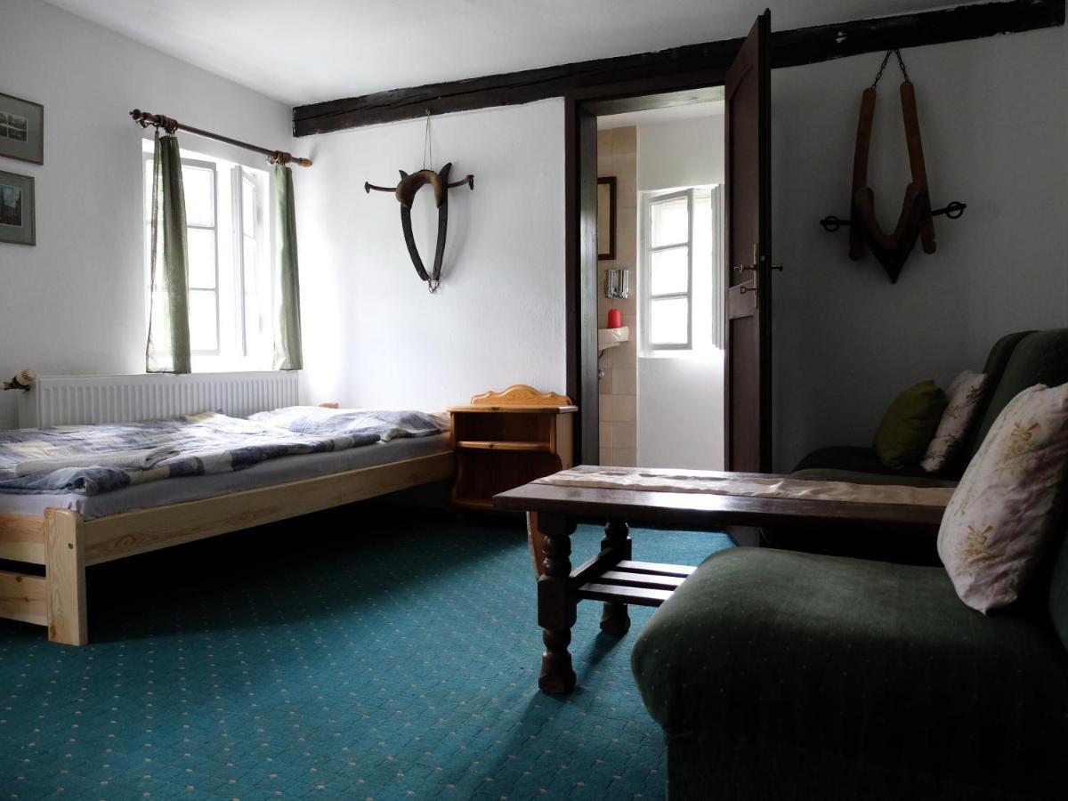 U Uhliru Hotel Liberec Luaran gambar