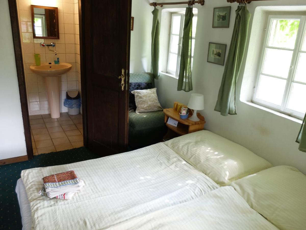 U Uhliru Hotel Liberec Luaran gambar
